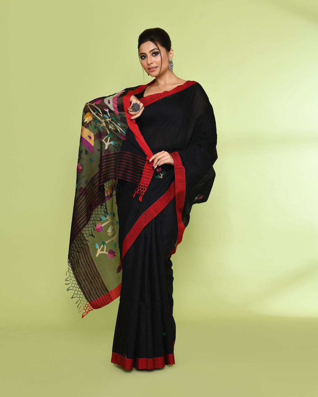 Black embellished Matka silk Jamdani saree with fine detailing