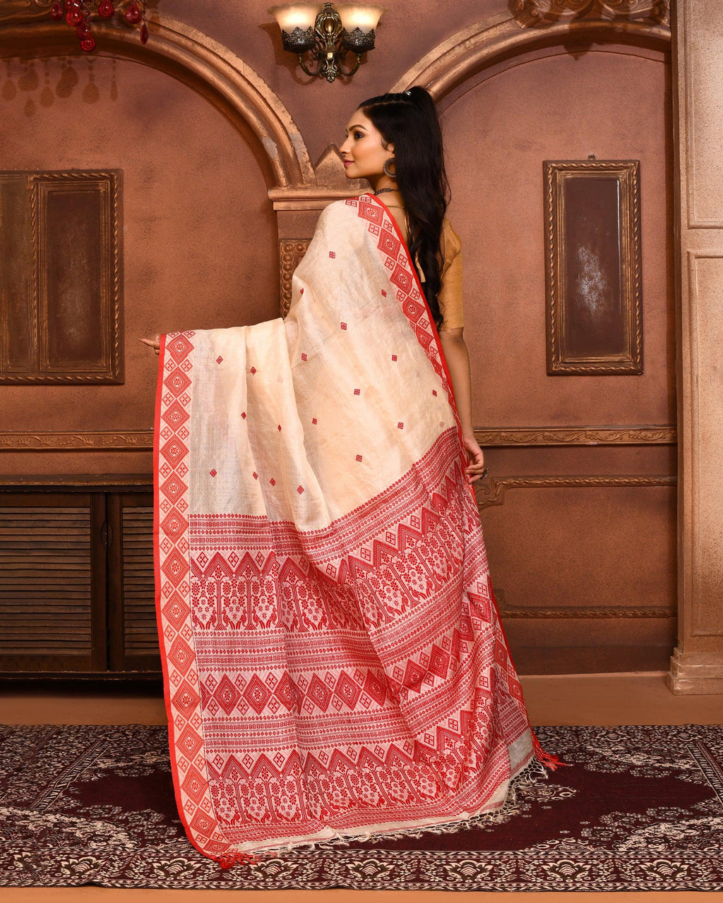 Piyari Fashion Off White Tussar Silk Saree With Blouse Piece
