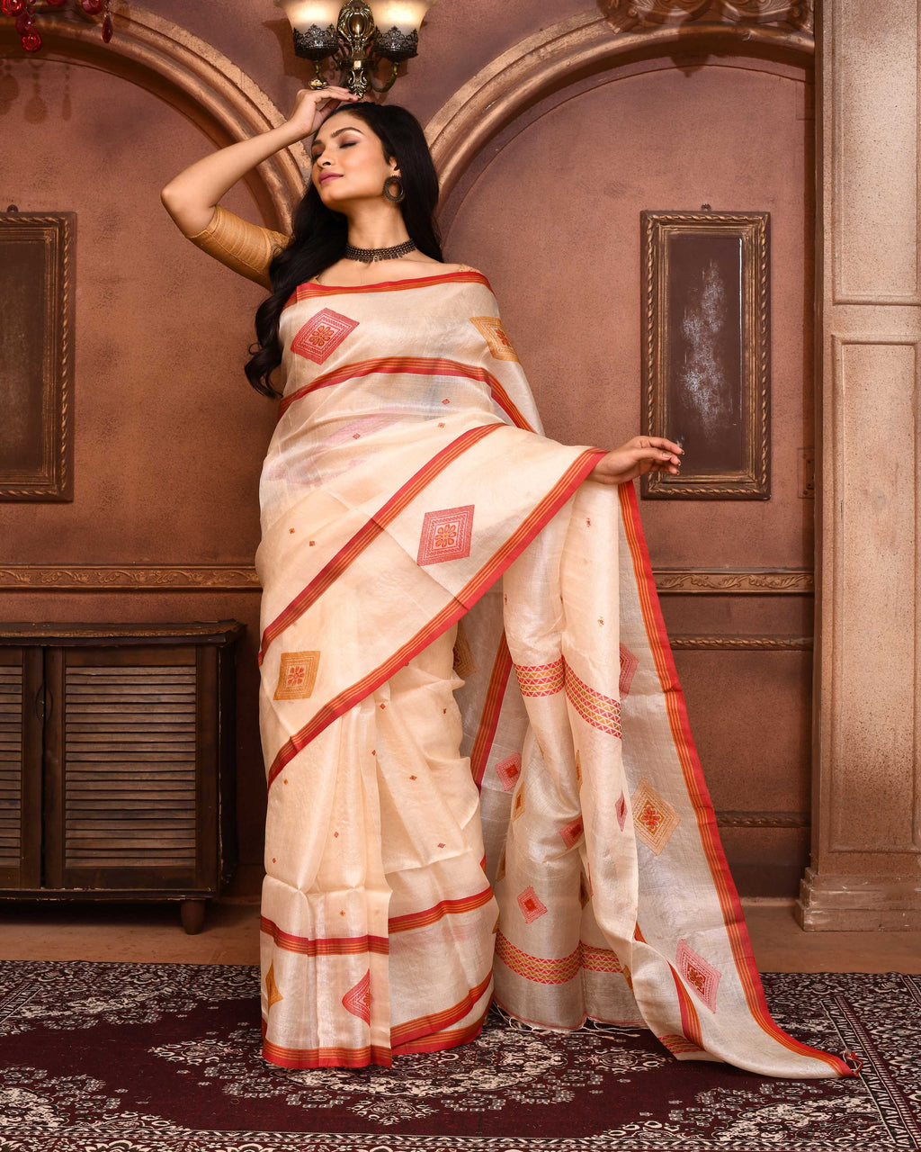 Off White Tussar Silk Jamdani Saree with Blouse Piece