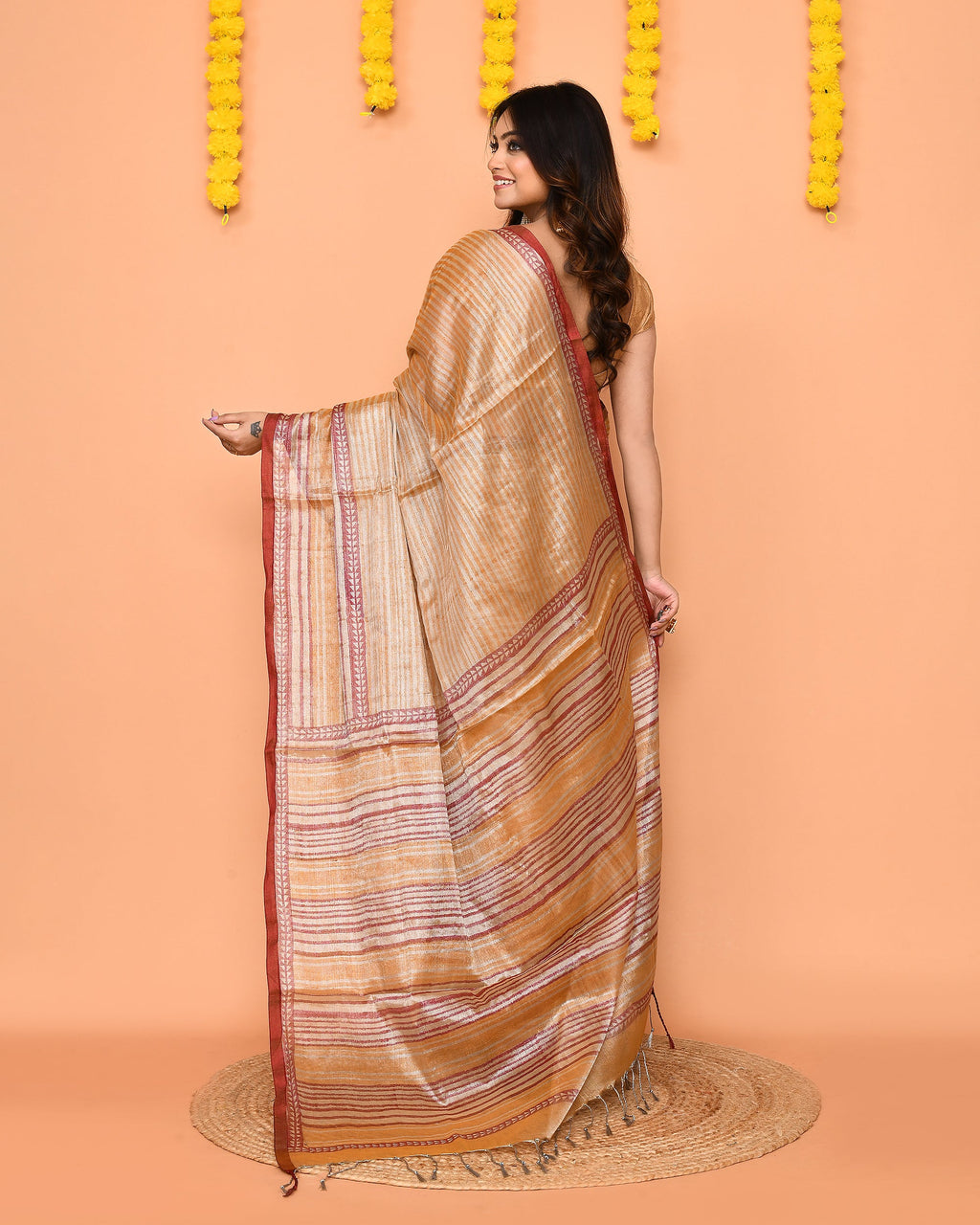 Piyari Fashion Women's Beige Zari Cotton Handloom Tissue Saree