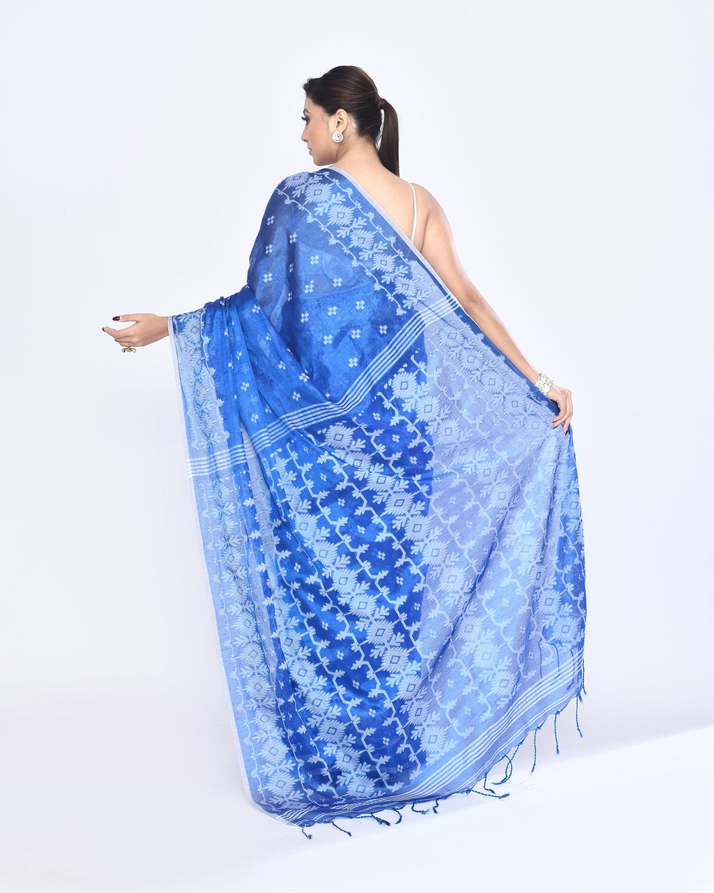 Blue Zari Cotton Tissue Jamdani Saree with Dual Tone Weave