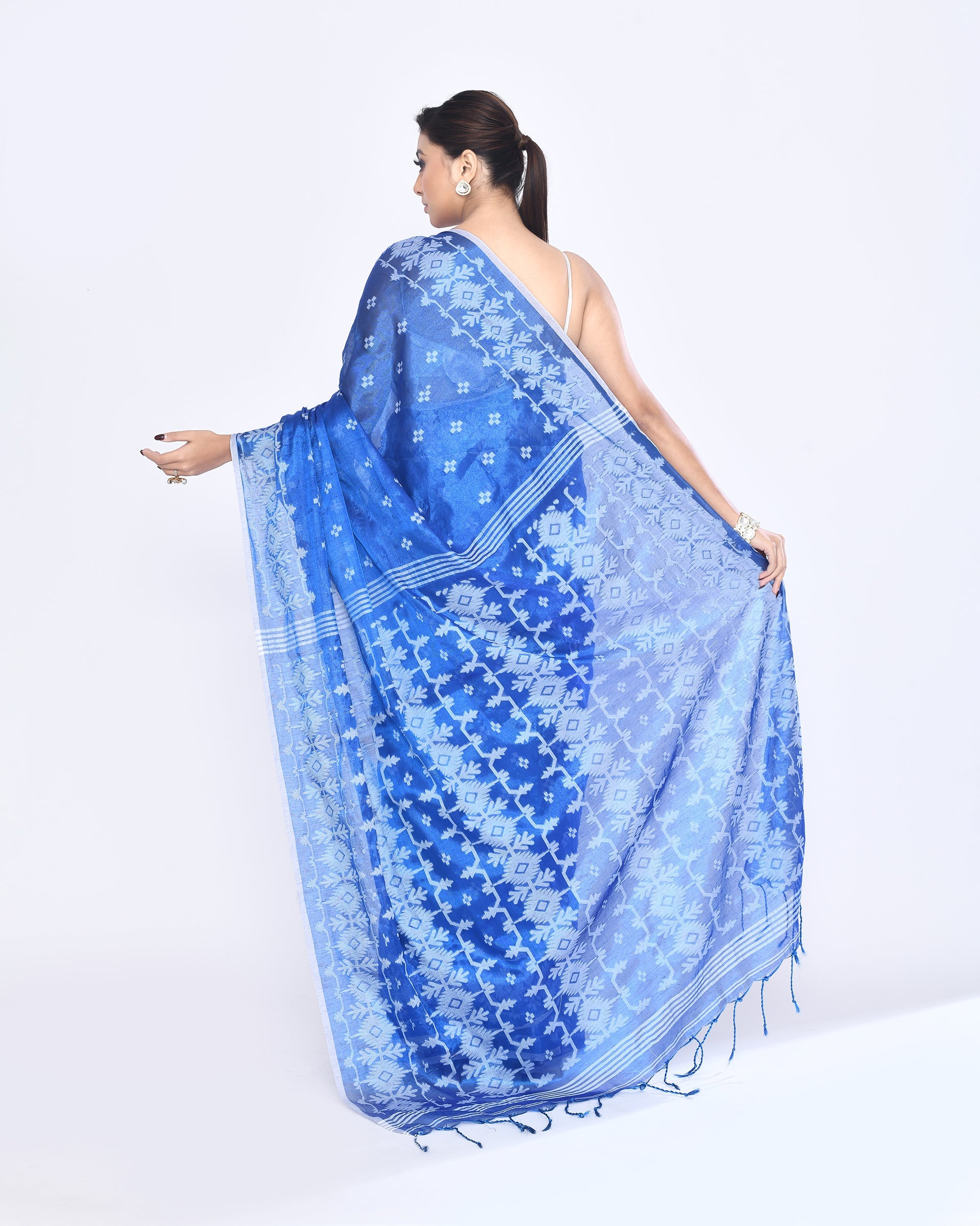 Blue Zari Cotton Tissue Jamdani Saree with Dual Tone Weave