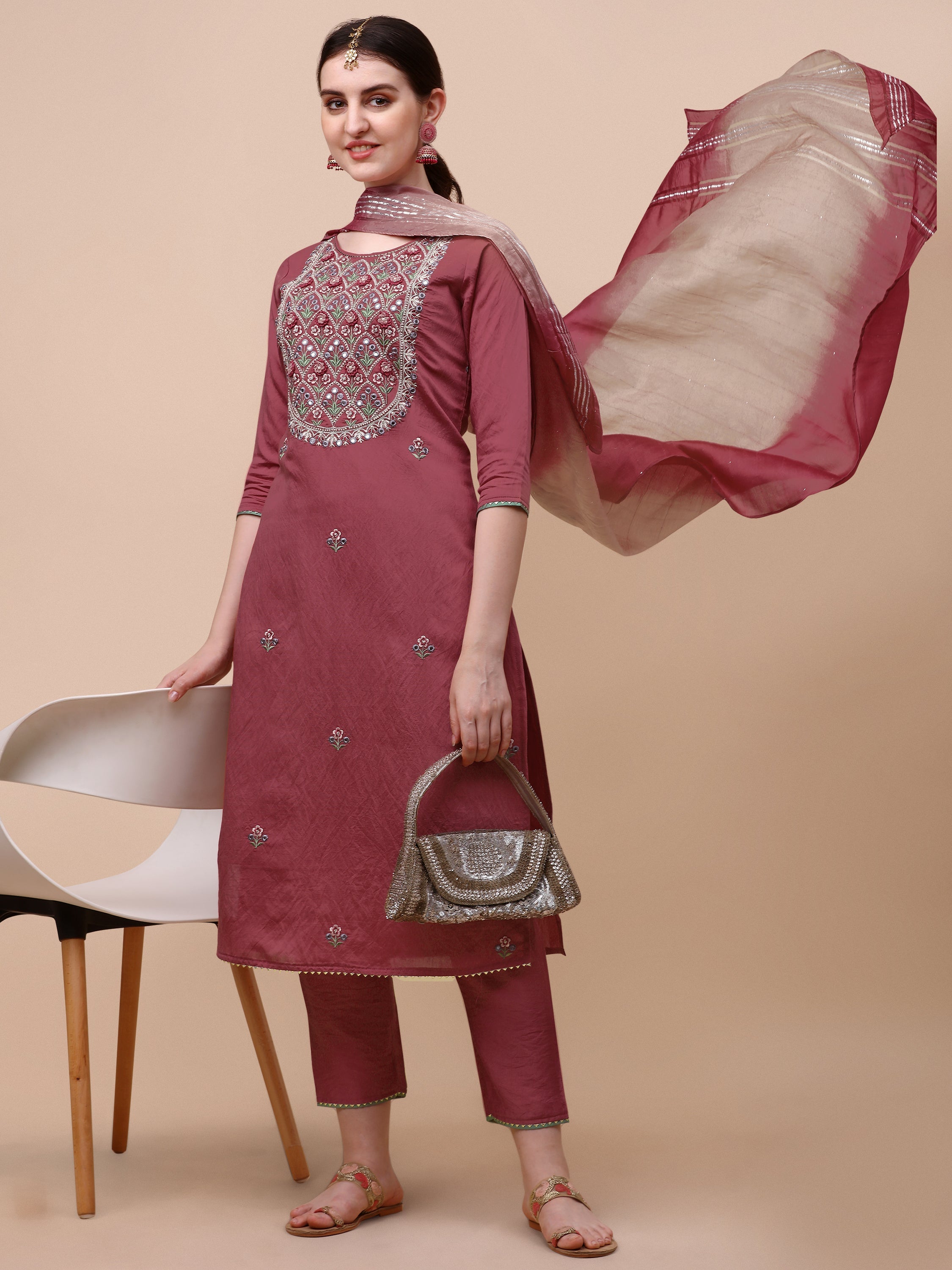 Hand embroidered pink Chanderi kurta with matching pant and dupatta set