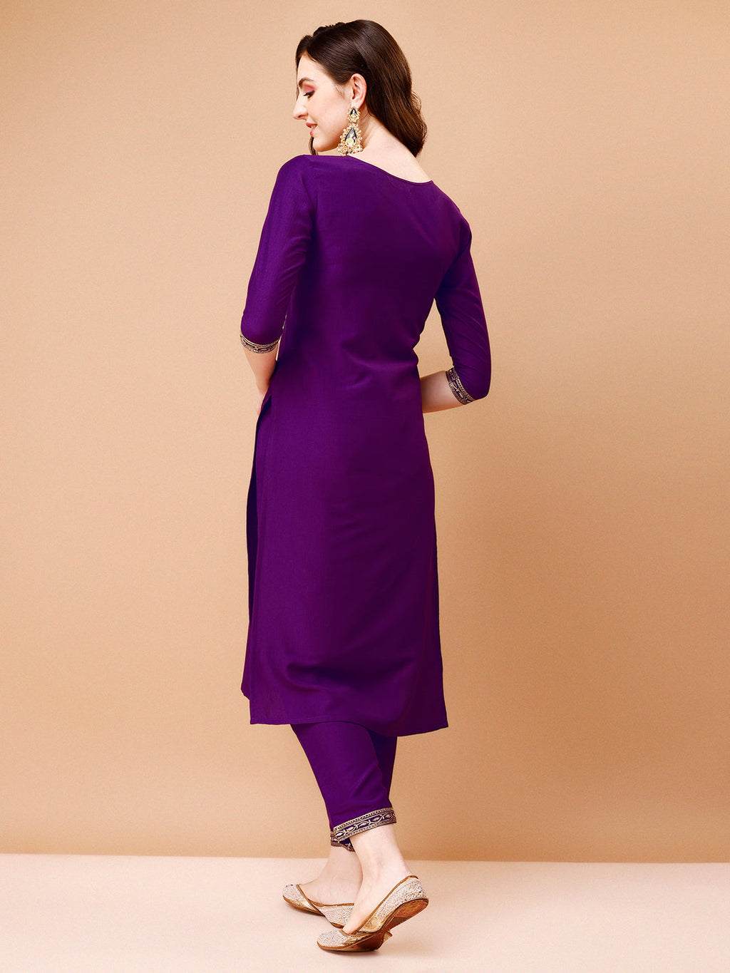 Embroidered Kurta Set with Printed Organza Dupatta, Multicolor