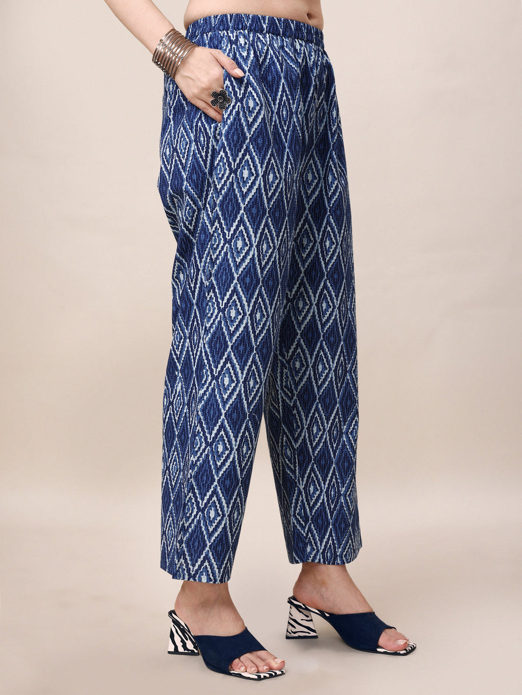 Multicolor Printed Collar Kurta and Pant Co-Ord Set