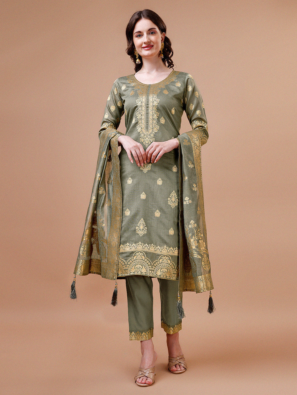 Model wearing a multicolor Banarasi Chanderi jacquard kurta set with matching pants and dupatta.