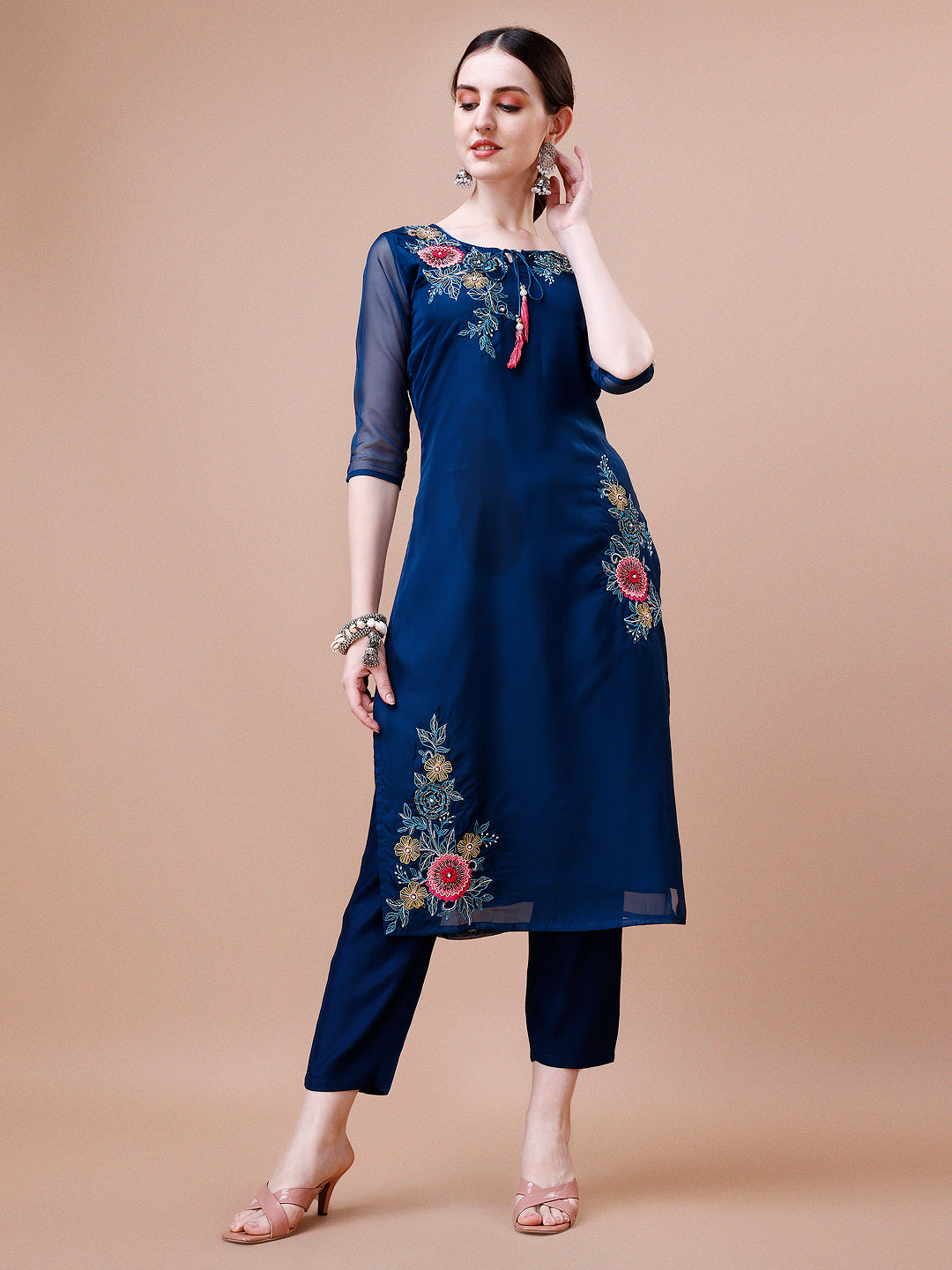 Placement Hand Embroidered Kurta With Pant & Organza Dupatta Set