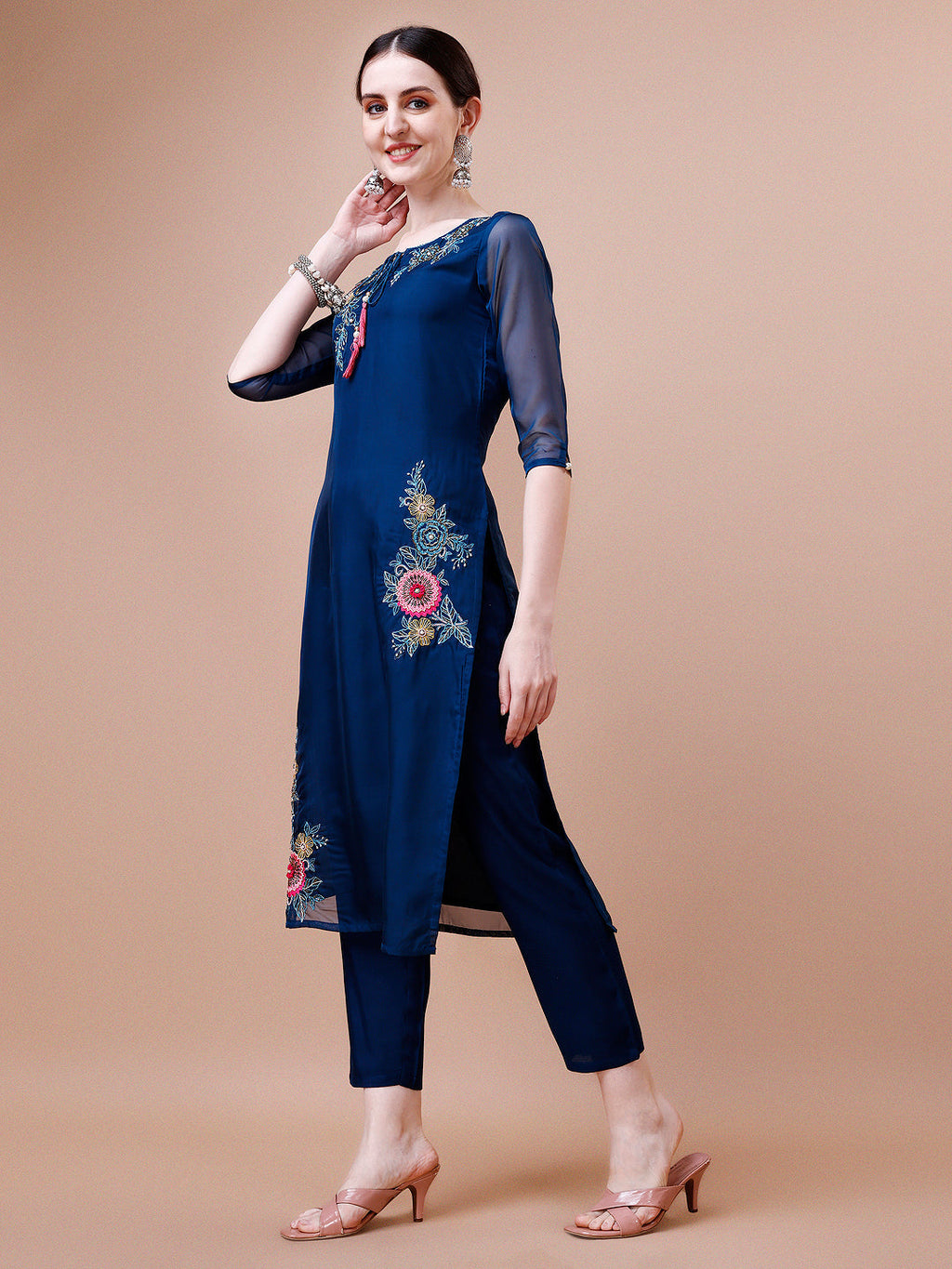 Placement Hand Embroidered Kurta With Pant & Organza Dupatta Set