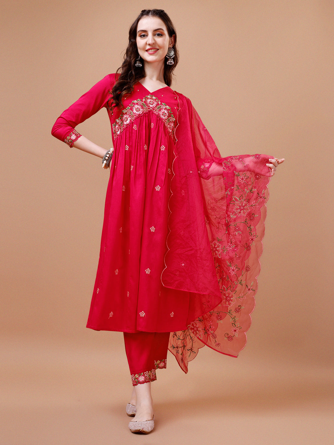 Multicolor Alia cut kurta set with embroidered details and organza dupatta