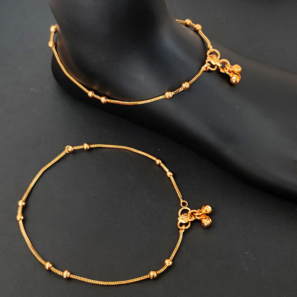 Minimalist high gold beaded anklet for everyday wear by girls and toddlers