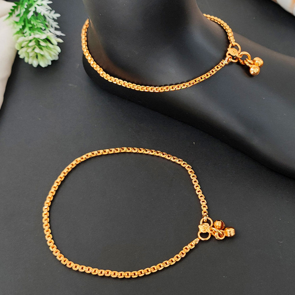 High gold heavy box chain traditional payal anklet for women and girls on a white background.