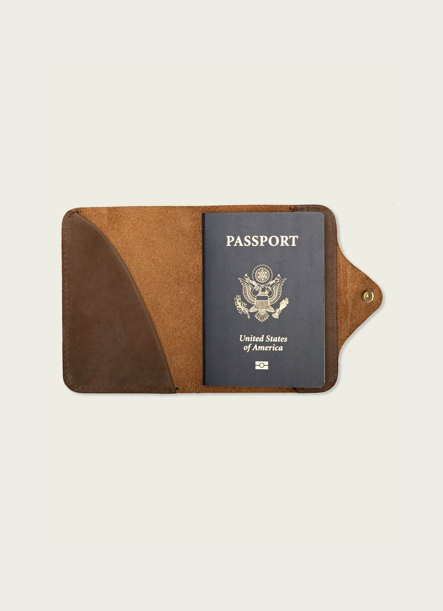 Travel Wallet with Leather Patina