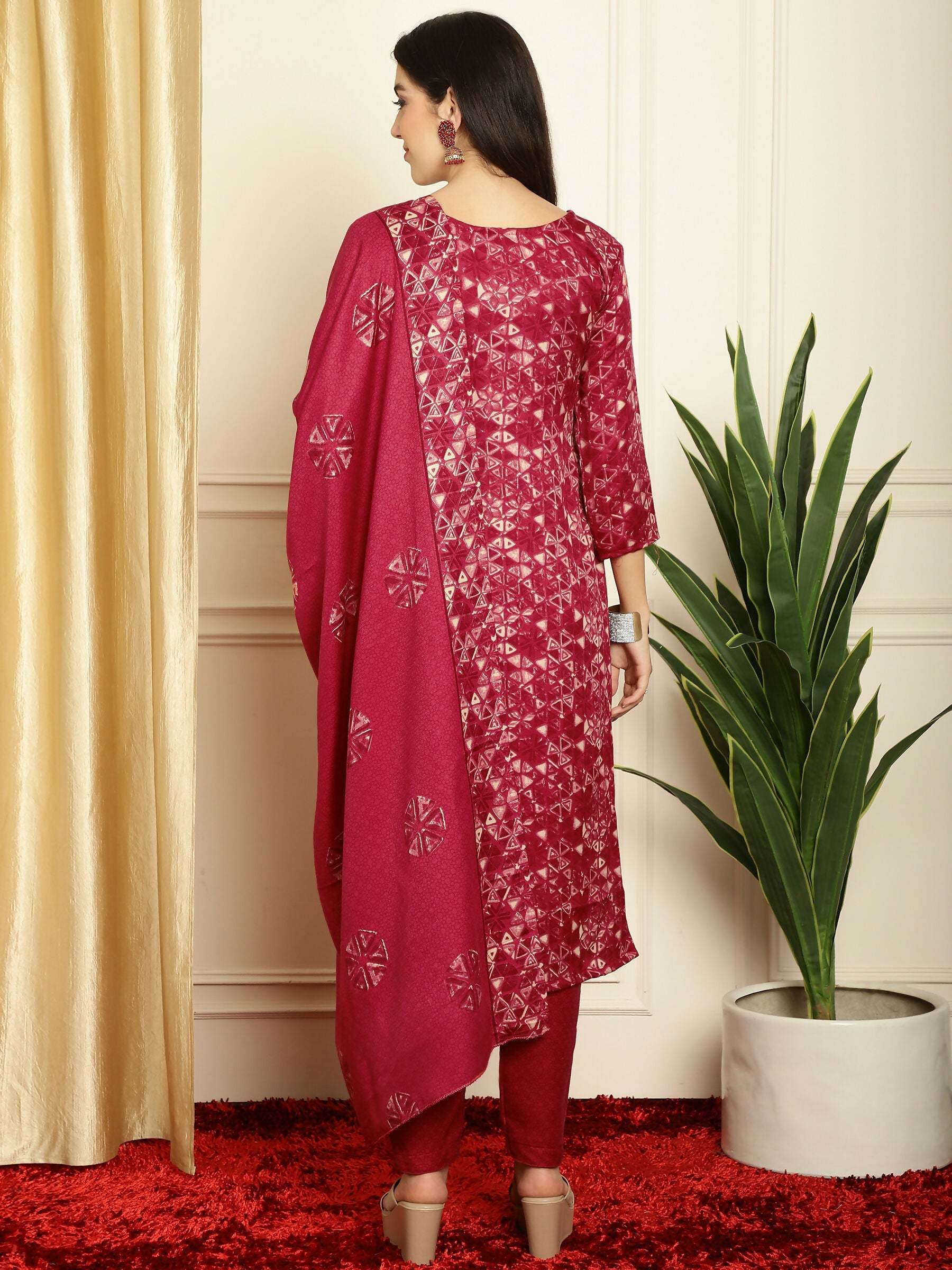 Women's Red Pashmina Straight Kurta Set with Digital Floral Print