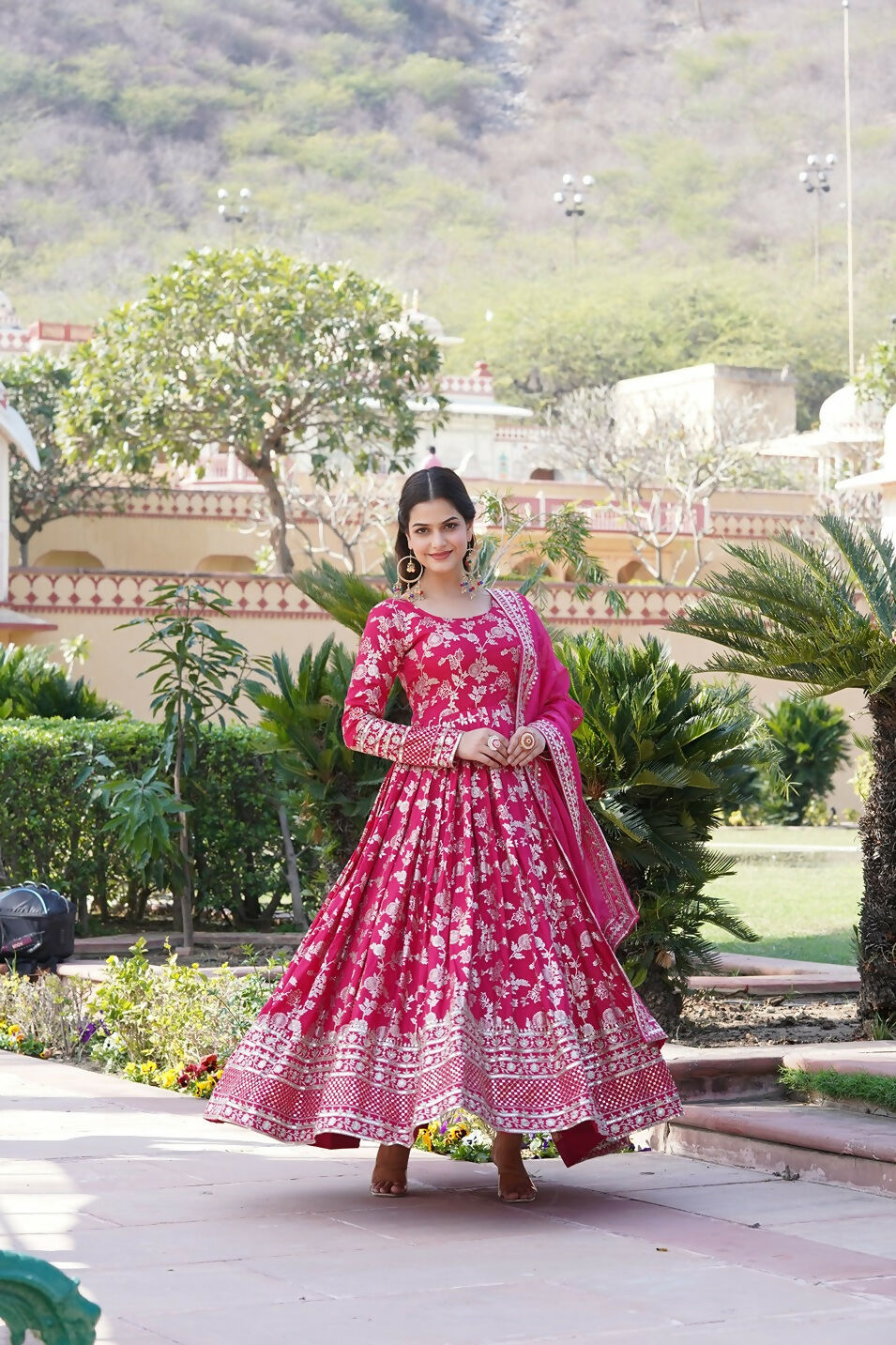 Pink Viscose Jacquard Kurta Set with Sequence Embroidery