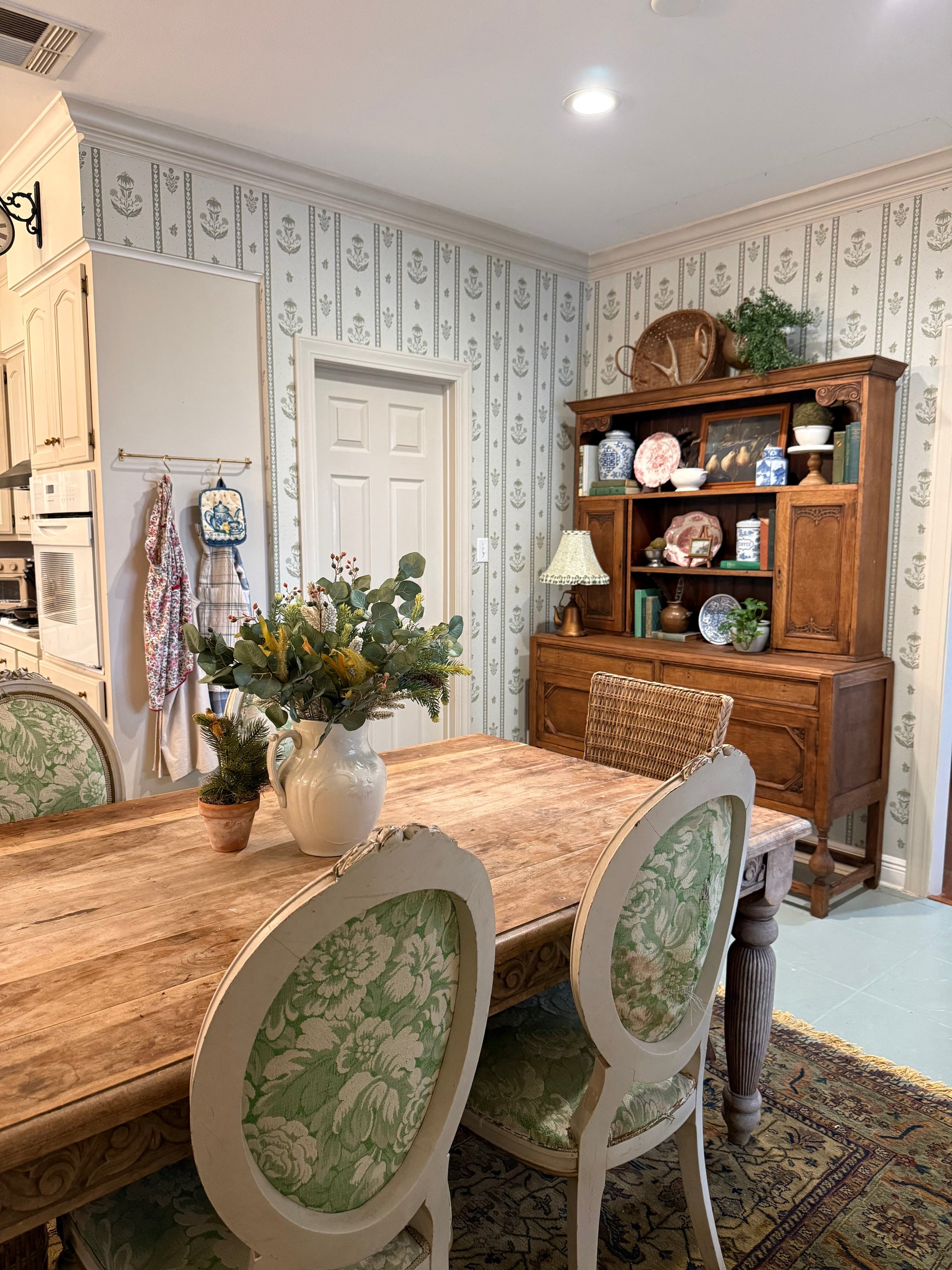 Cordelia Floral Removable Wallpaper in Green, Cream, Brown & Blue