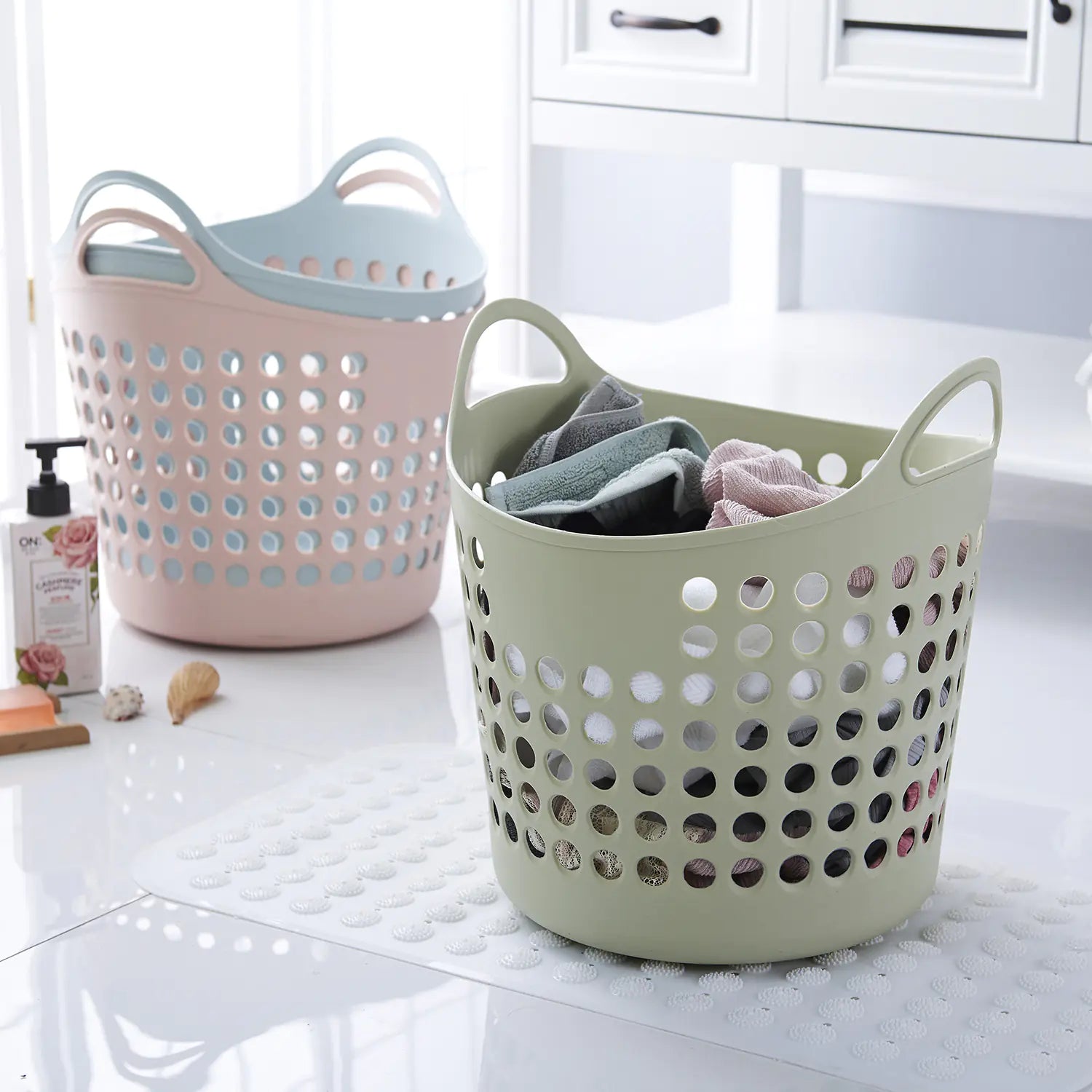 Handheld Storage Basket for Furniture