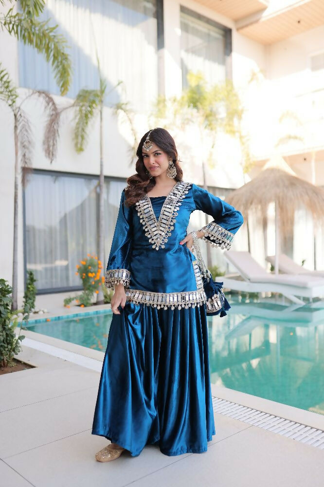 Rama Velvet Kurta Set with Sequins, Zari, and Thread Embroidery