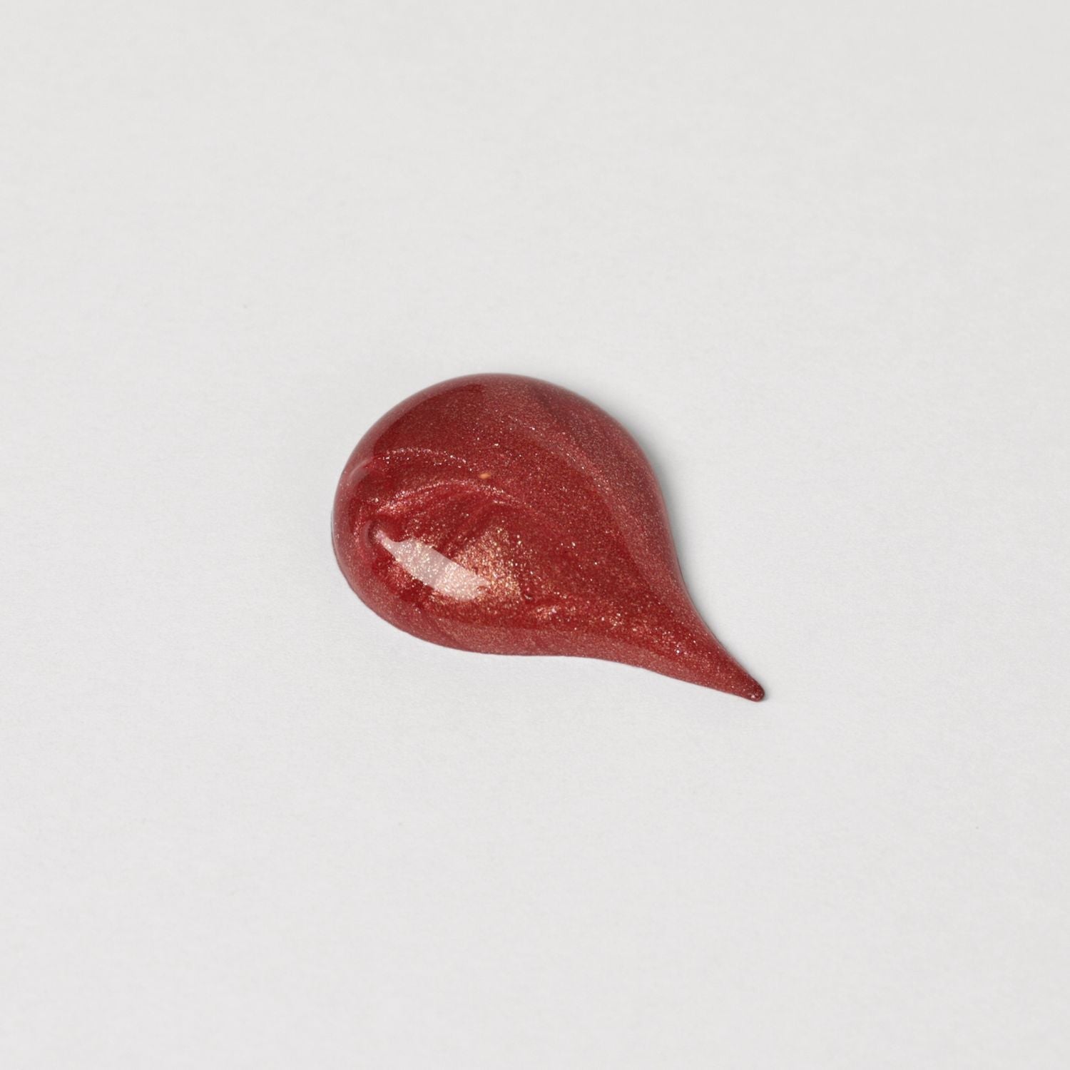 High-Shine Vegan Lip Gloss Wand for Nourished Lips