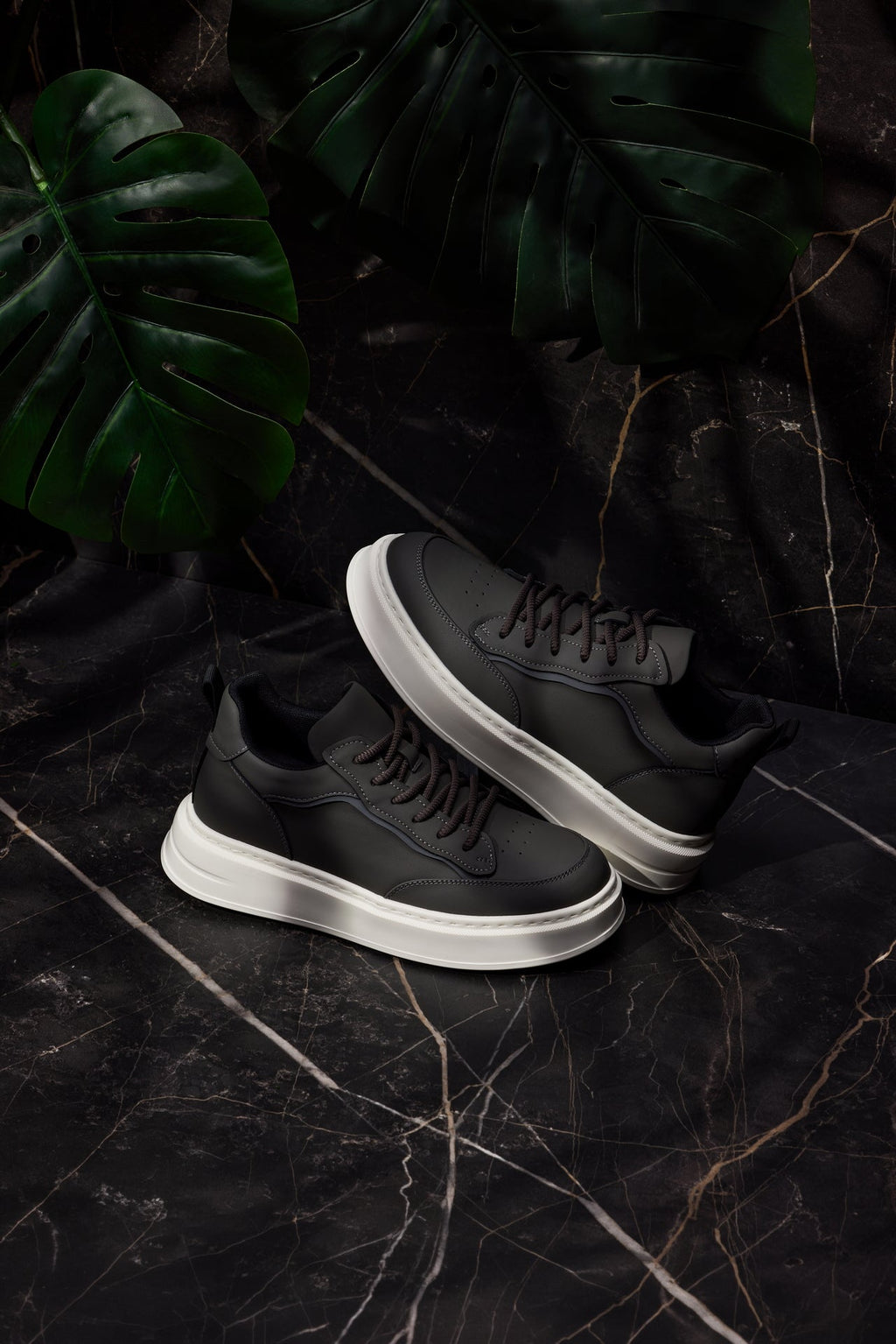 CALTO - Q432 - 2.6 Inches Taller Lightweight (Grey/White Sole) - Chunky Sole Sneakers