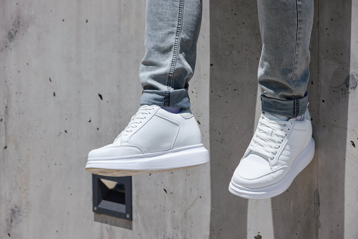 CALTO - Q512 - 2.6 Inches Taller Lightweight (Pure White/White Sole) - Chunky Sole Sneakers