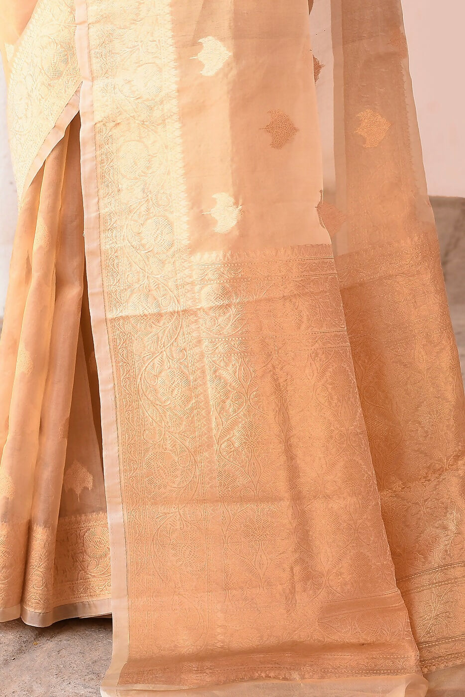 Gold Banarasi Kora Tissue Pure Handloom Silk Saree