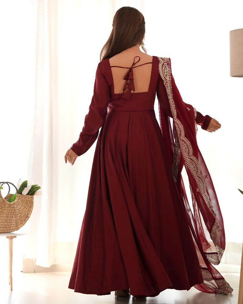 Maroon Chanderi Kurta Set with Sequence Embroidery Work