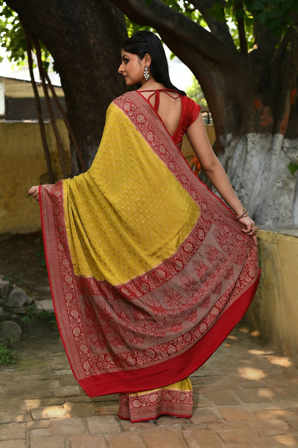 Yellow Crepe Chiffon Handloom Banarasi Silk Saree