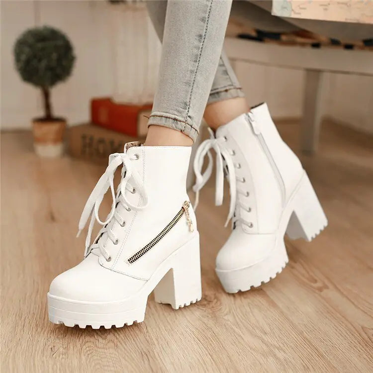 Women's Vintage Lace-Up Platform Ankle Boots with Chunky Heels - Image 3