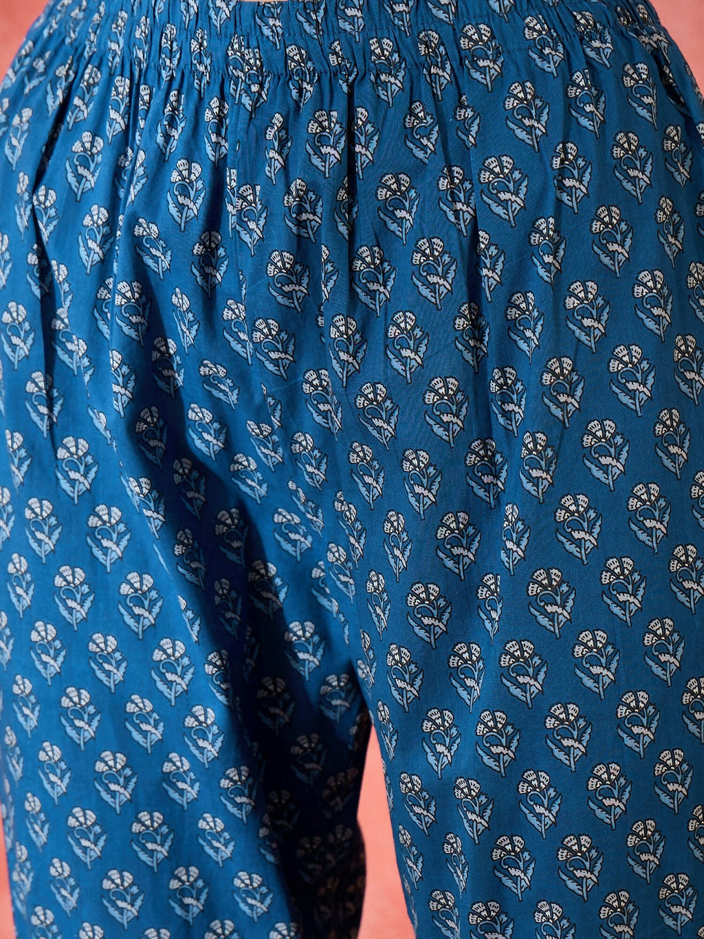 Women's Printed Blue Pure Cotton Kurta Set