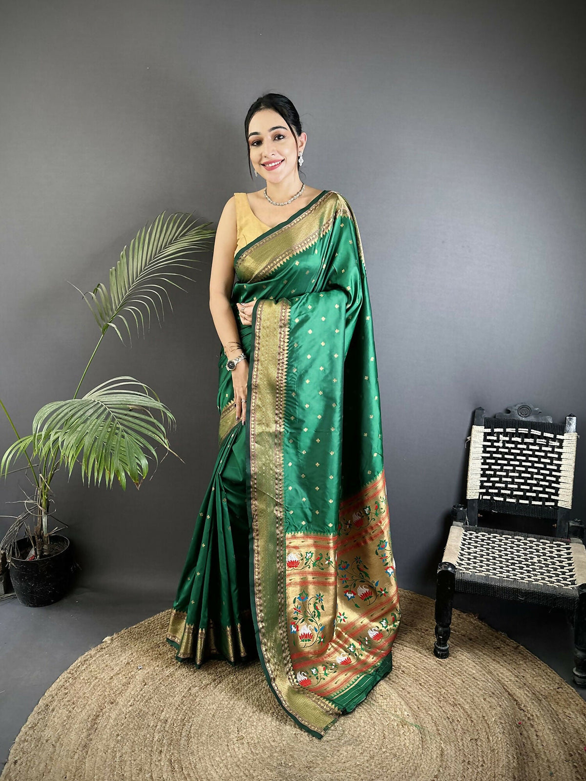 Green butti woven soft lichi silk Paithani saree