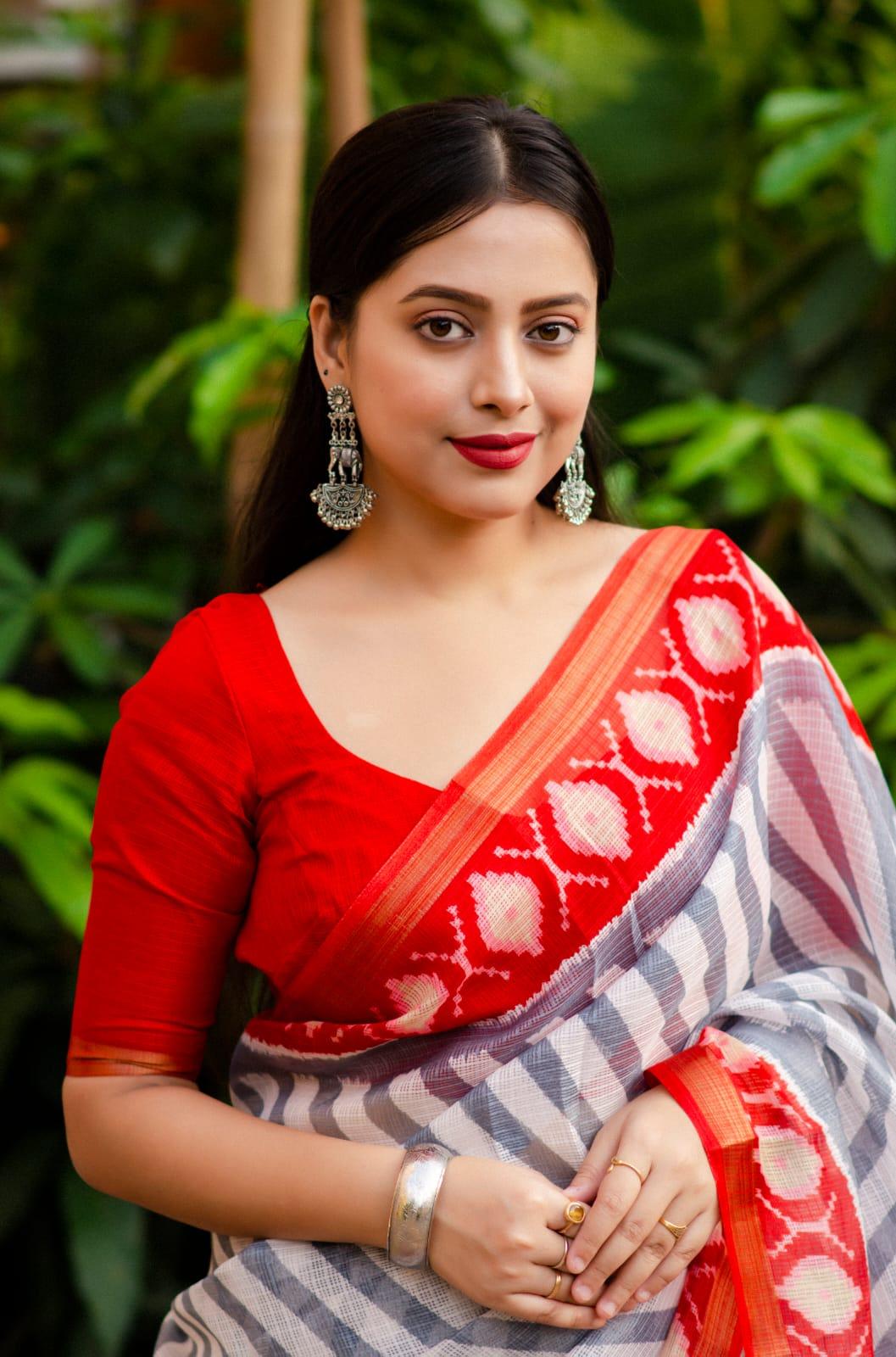 Grey Polycotton Ikkat Printed Saree with Zari Pattu Border