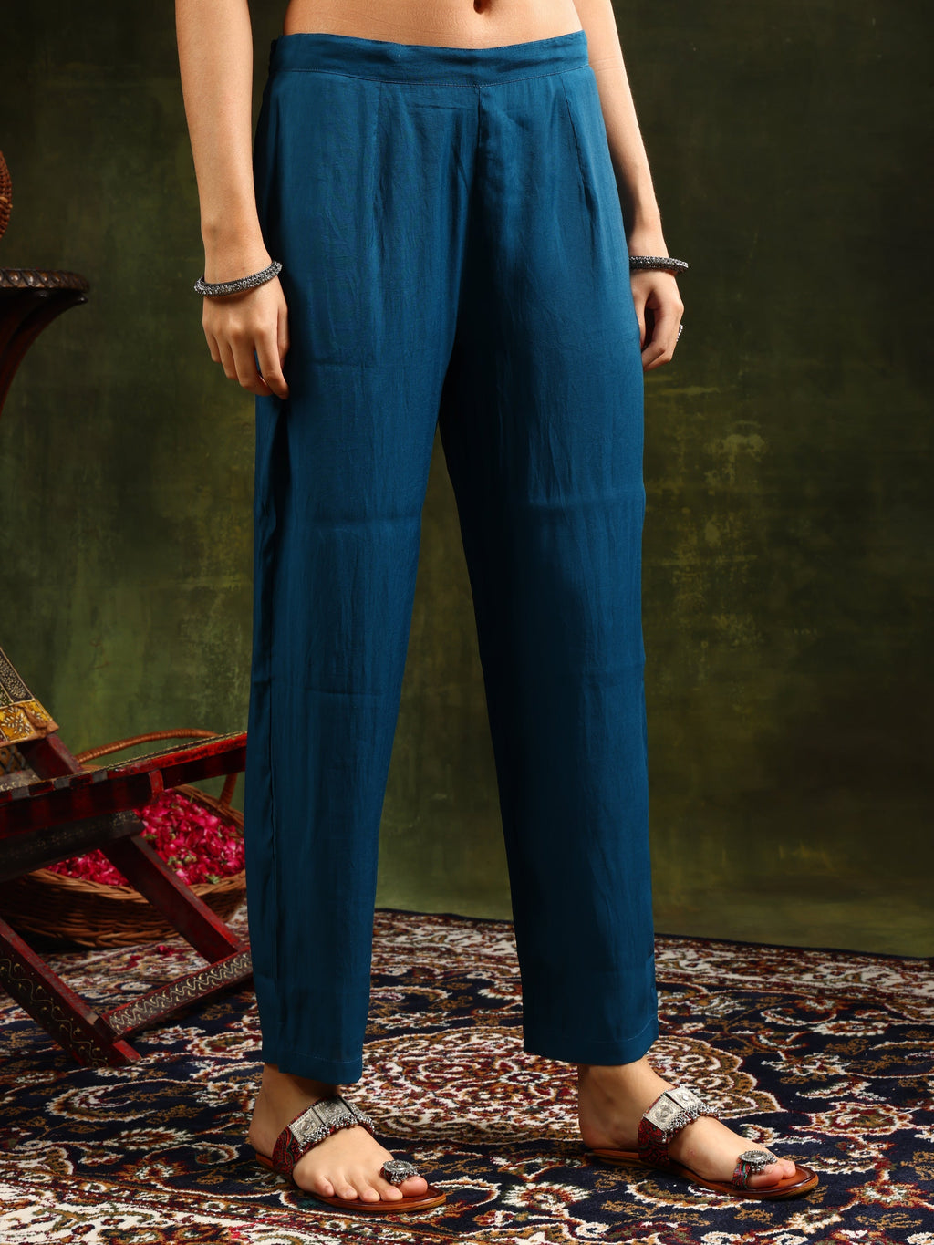 Embroidered Chanderi Kurta Set with Lace Taping Net Dupatta