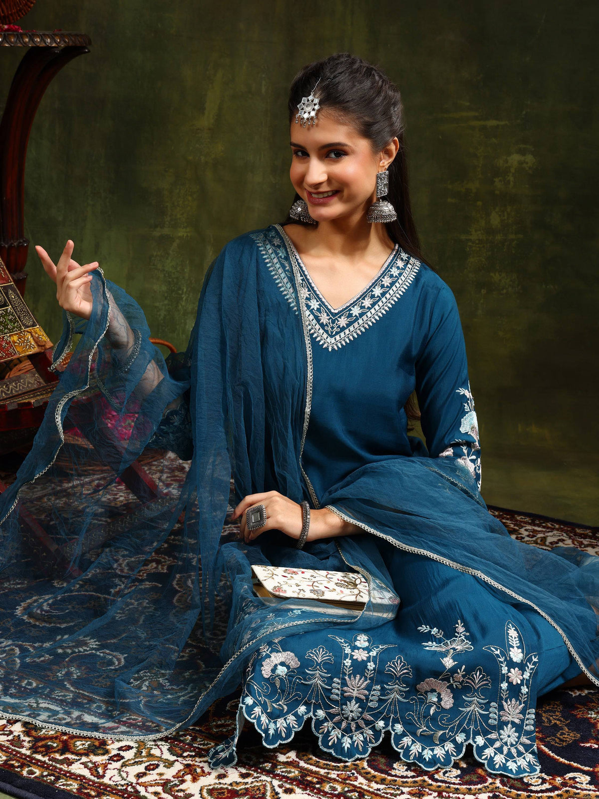 Embroidered Chanderi Kurta Set with Lace Taping Net Dupatta