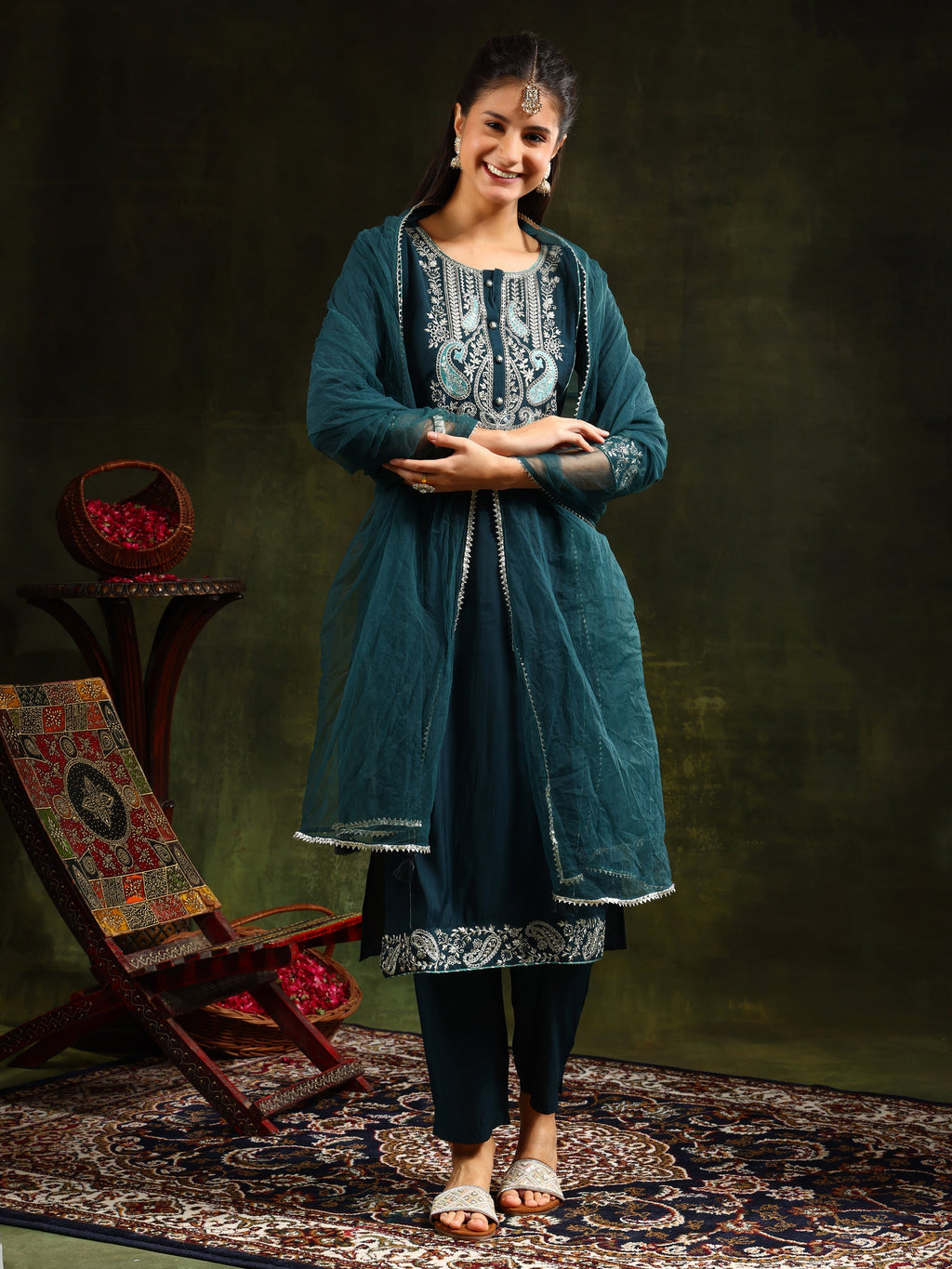 Teal Embroidered Chanderi Kurta Set with Lace Taping Dupatta