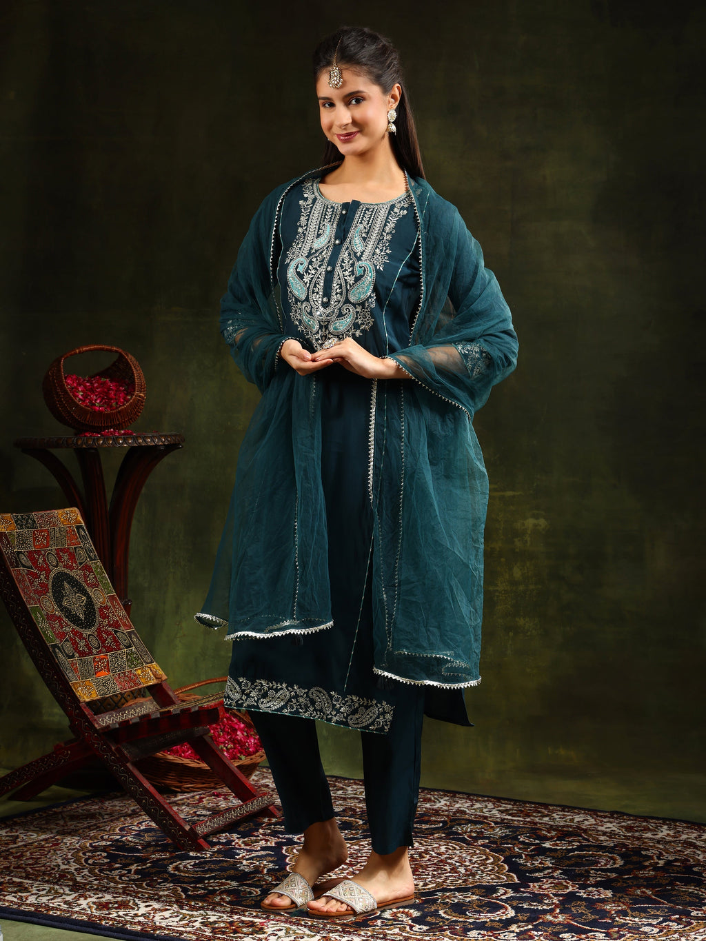 Teal Embroidered Chanderi Kurta Set with Lace Taping Dupatta