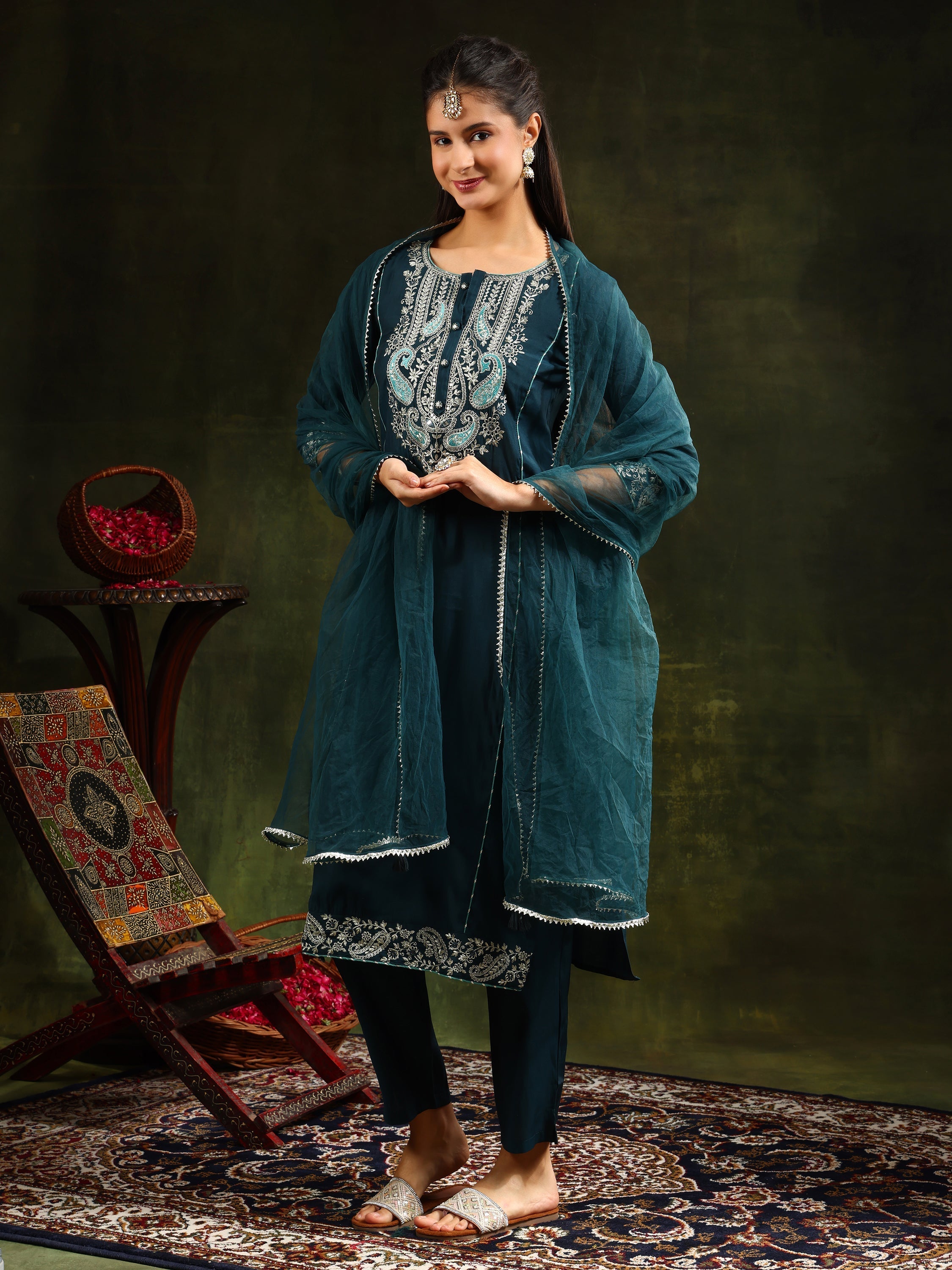 Teal Embroidered Chanderi Kurta Set with Lace Taping Dupatta