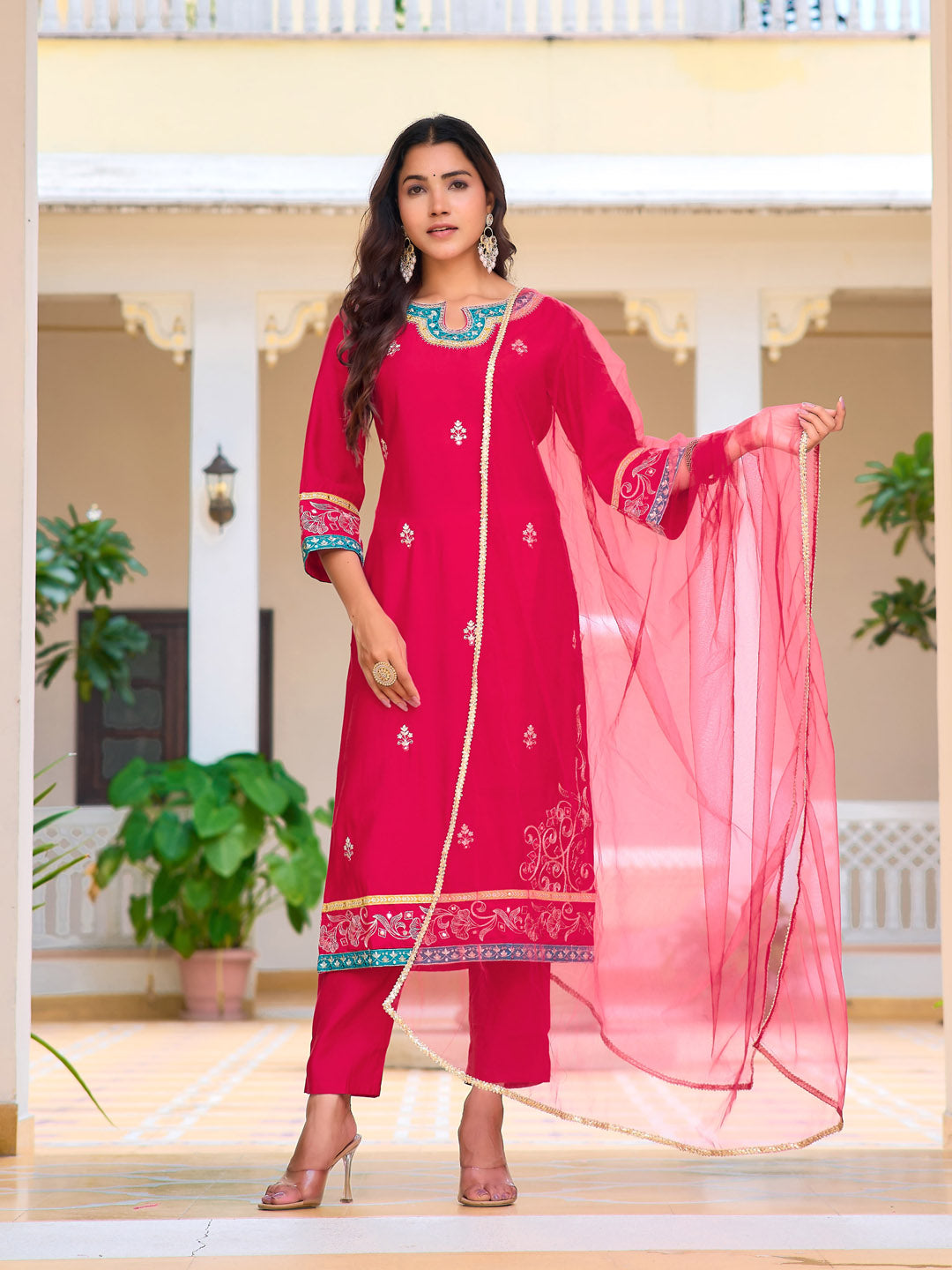 Pink Chanderi embroidered kurta set with lace dupatta and matching pants