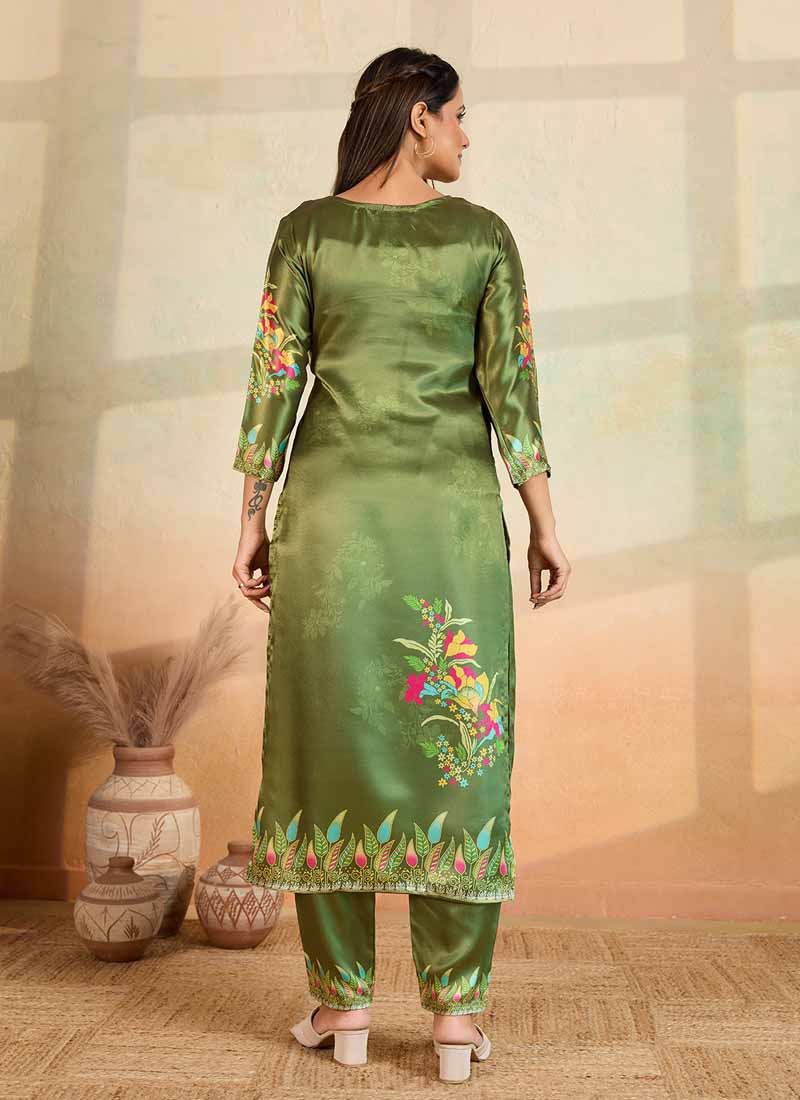 Mahendi Green Printed Cotton Rayon Kurta Pant Set