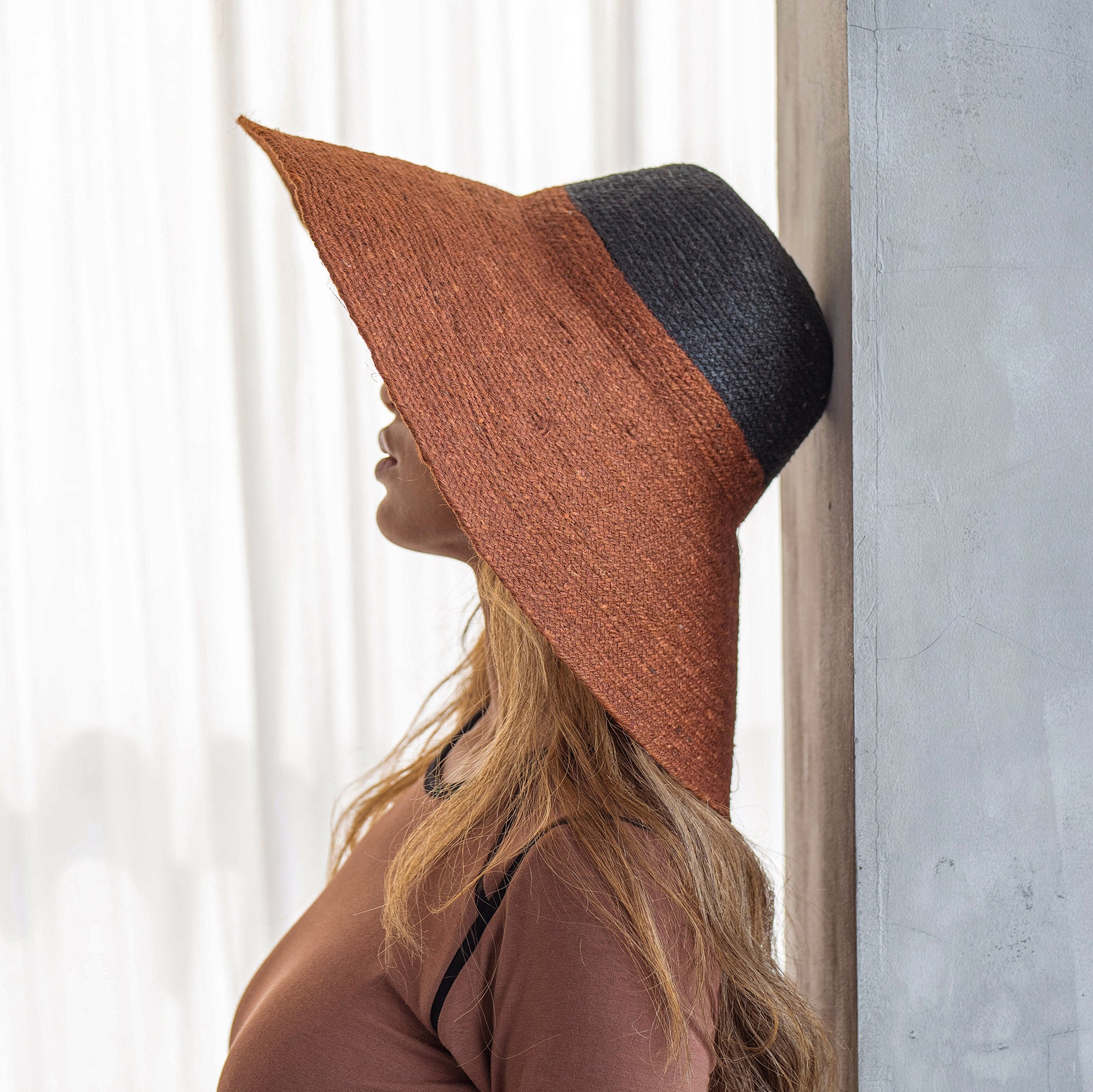 The Riri Duo Jute Straw Hat in Burnt Sienna & Black