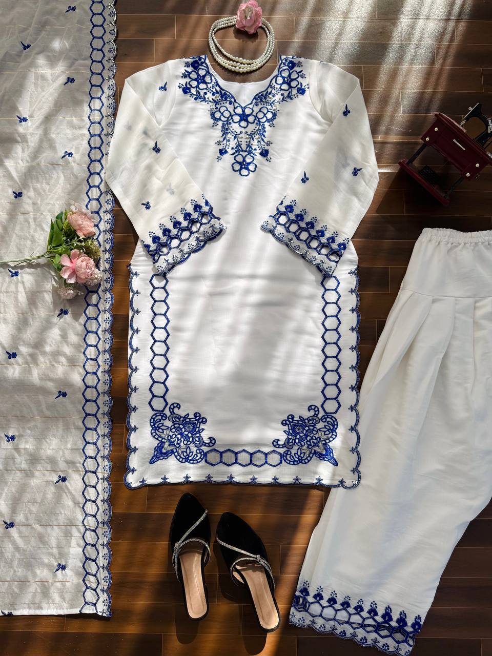 Off-White Chanderi Silk Thread Work Farshi Salwar Suit Set