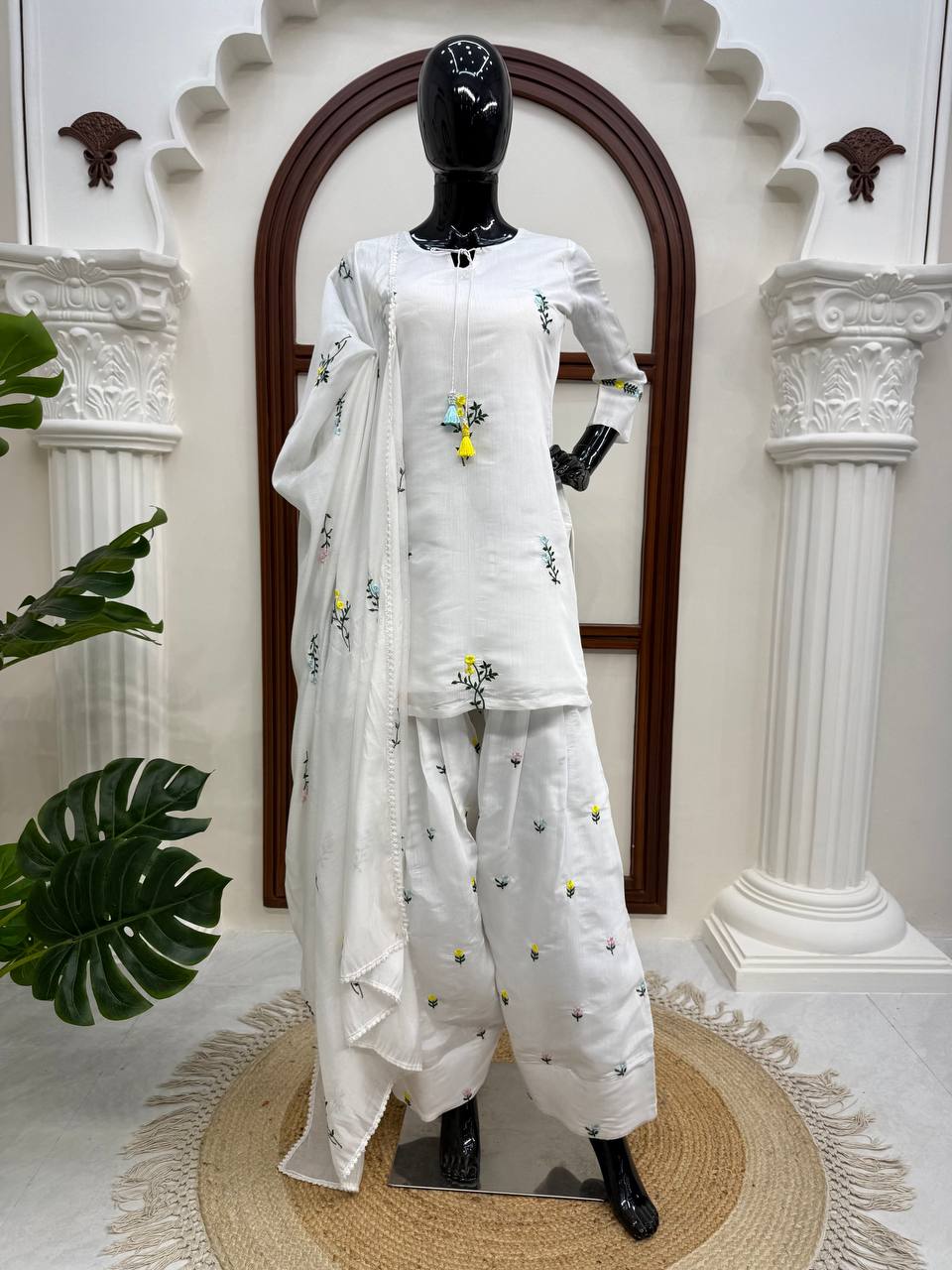 Off White Chanderi Silk Farshi Salwar Suit With Thread Embroidery