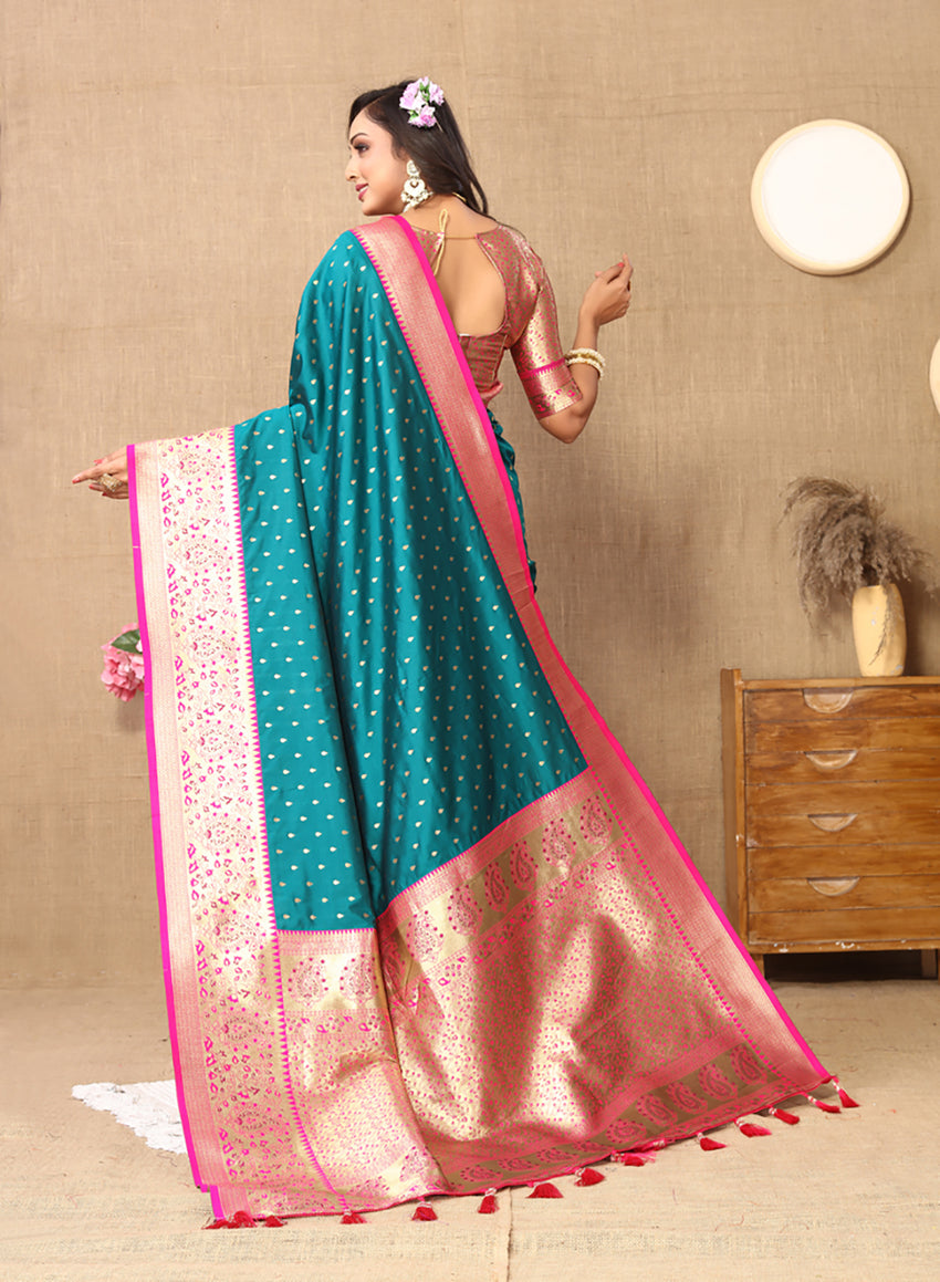 Rama Soft Silk Saree with Rich Zari Weaving and Contrast Border