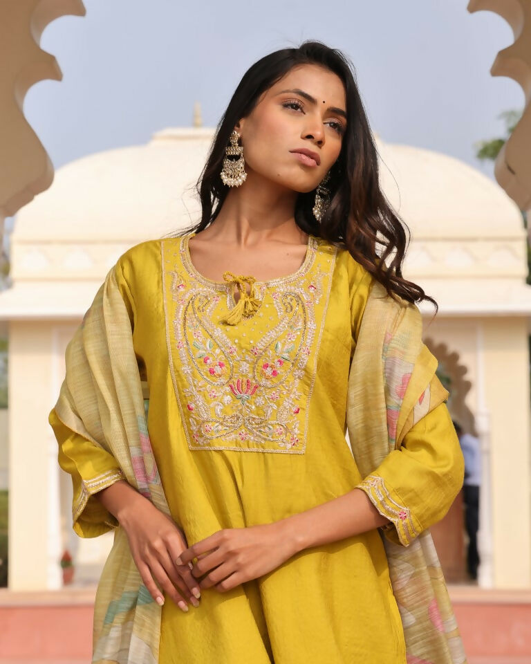 Yellow Cotton Silk Floral Print Straight Kurta with Hand Work
