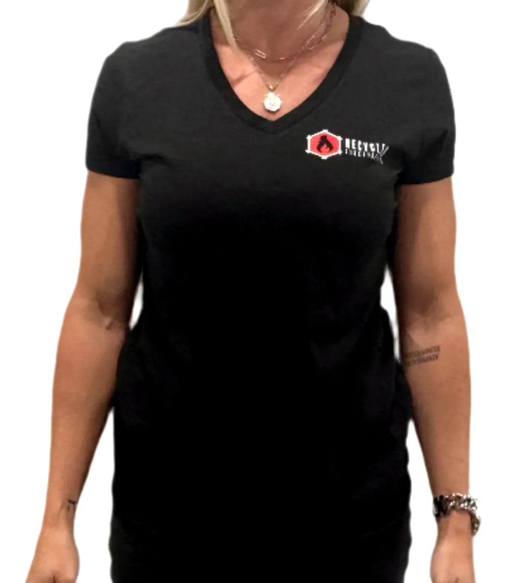 Logo T-Shirt: Sporty Unisex Crew Neck Tee