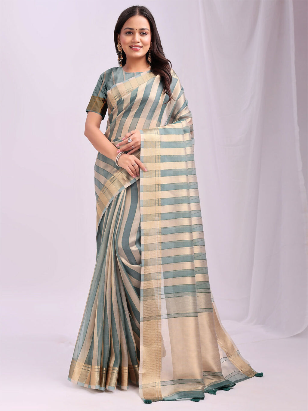 Green Organza Saree with Matching Blouse Piece