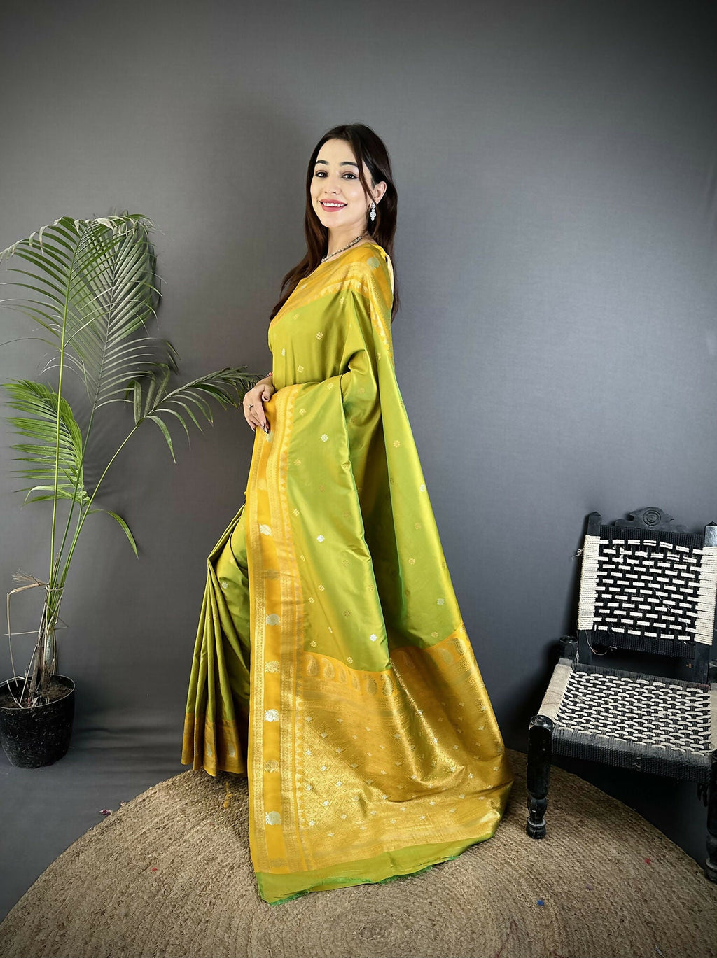 Joban Fashion Light Green Banarasi Soft Silk Woven Saree