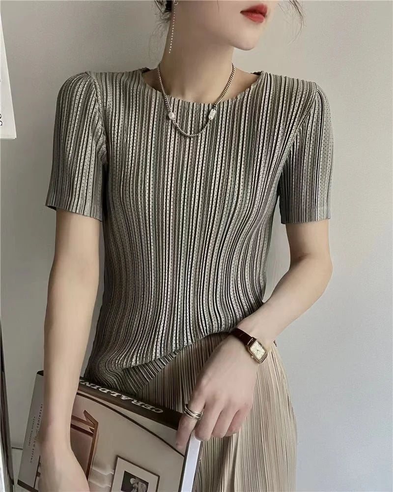Women's Pleated Short Sleeve Blouse – O-Neck Loose Fit Casual Top for Spring & Summer