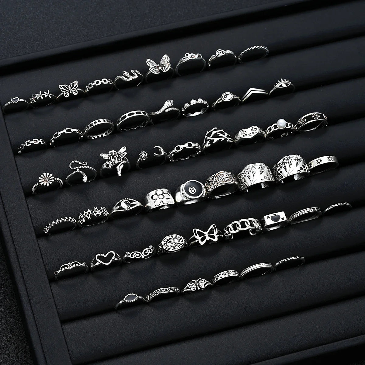 51pcs Gothic Punk Ring Set For Women Men Fashion Butterfly Heart Snake Design Match Ring Daily Wear Halloween Jewelry Gifts New