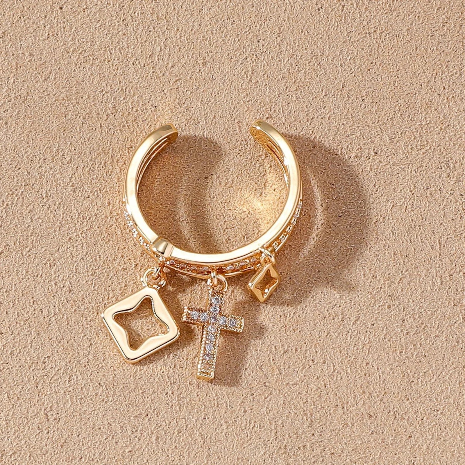 Nwe 18 K Gold Plated Sun Rings for Women Natural Stone Inlaid in Hollow Metal Texture Ring Trendy Jewelry