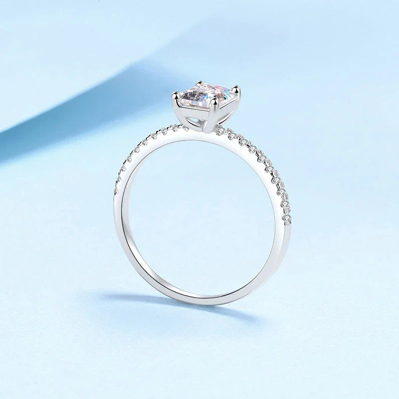 NeeTim 1CT 2CT Emerald Radiant Cut Moissanite Ring for Women Engagement Wedding Lab Diamond Sterling Silver 925 Rings Jewelry